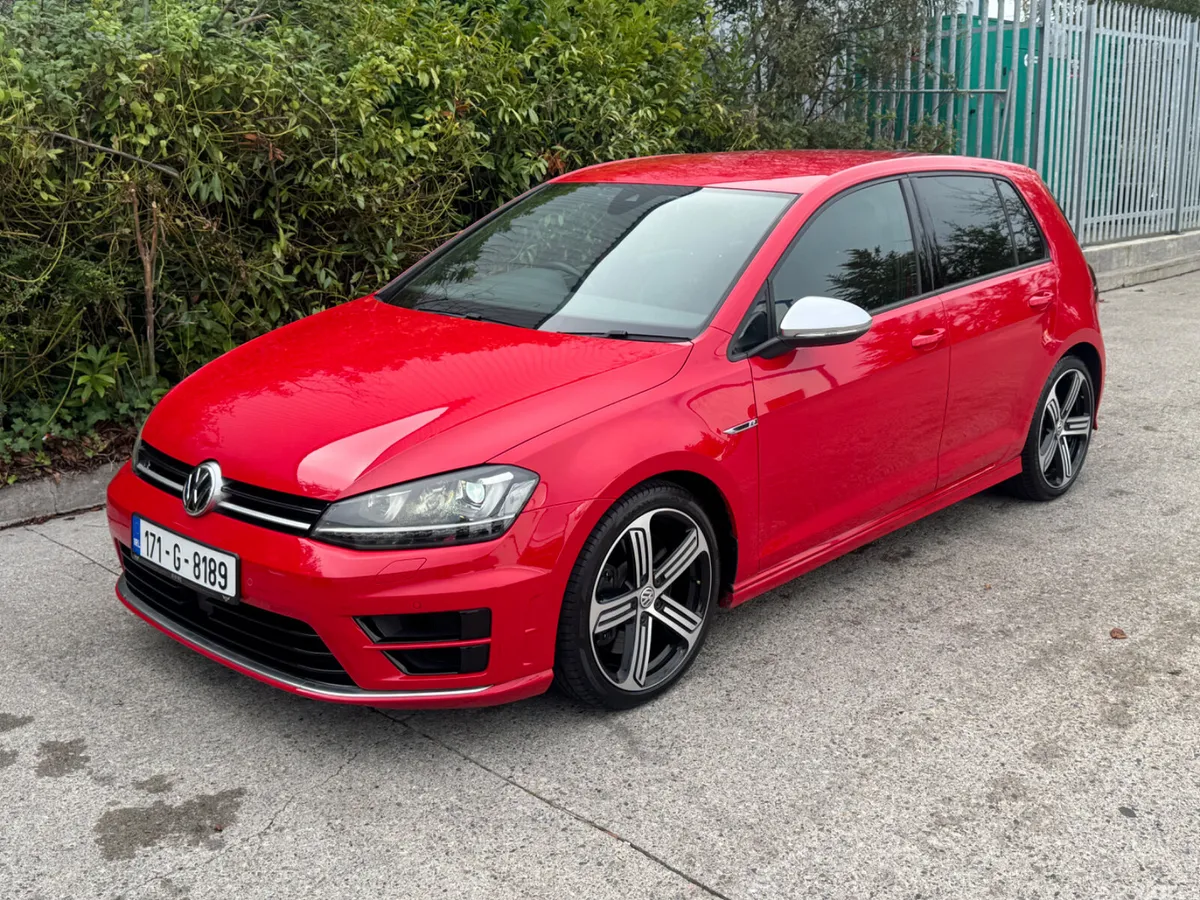 Volkswagen Golf Hatchback, Petrol, 2017, Red