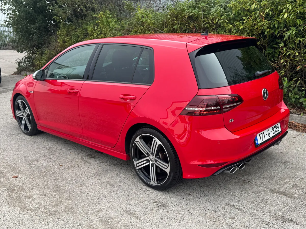 Volkswagen Golf Hatchback, Petrol, 2017, Red