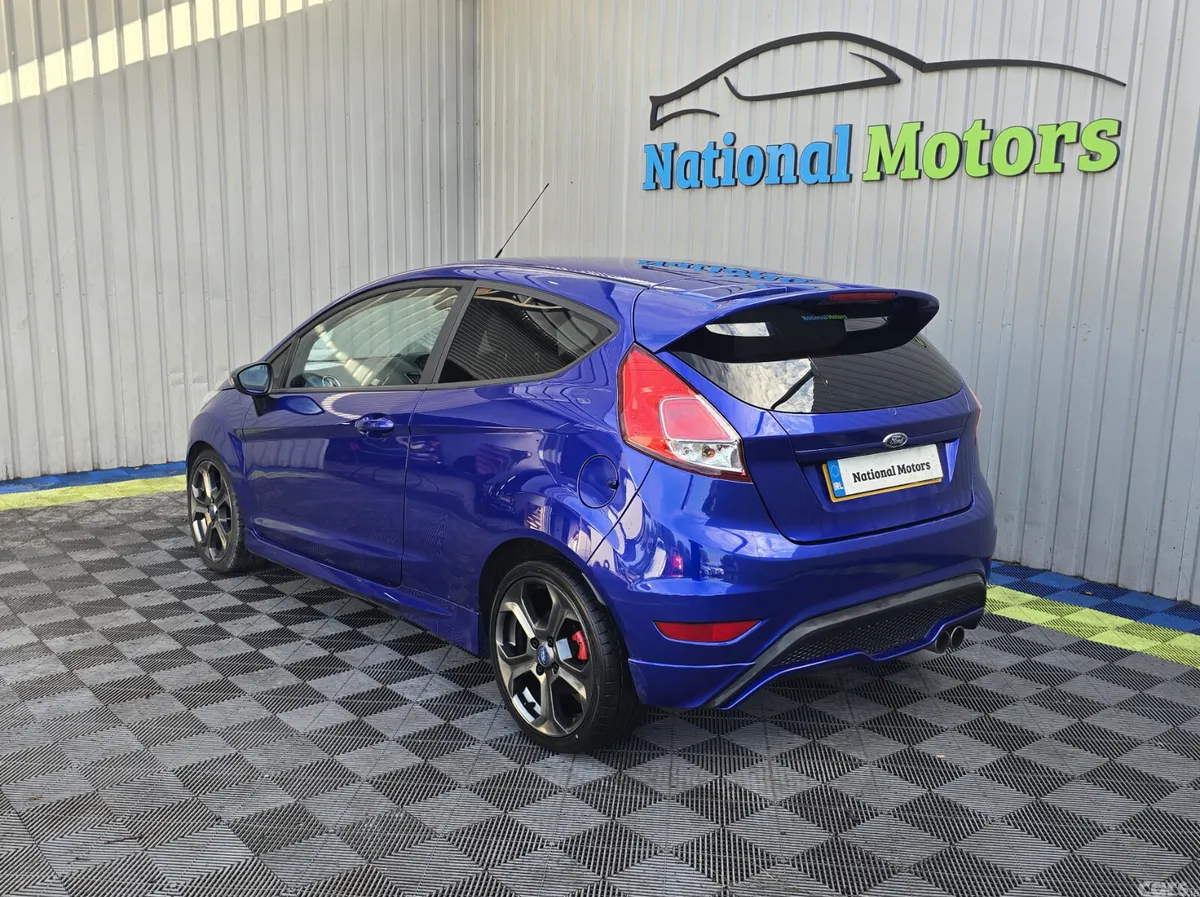 Ford Fiesta Hatchback, Petrol, 2014, Blue