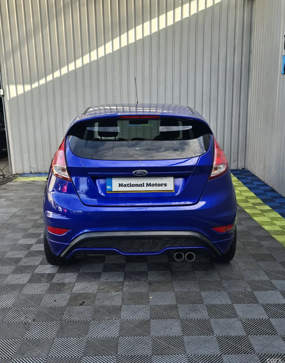 Ford Fiesta Hatchback, Petrol, 2014, Blue