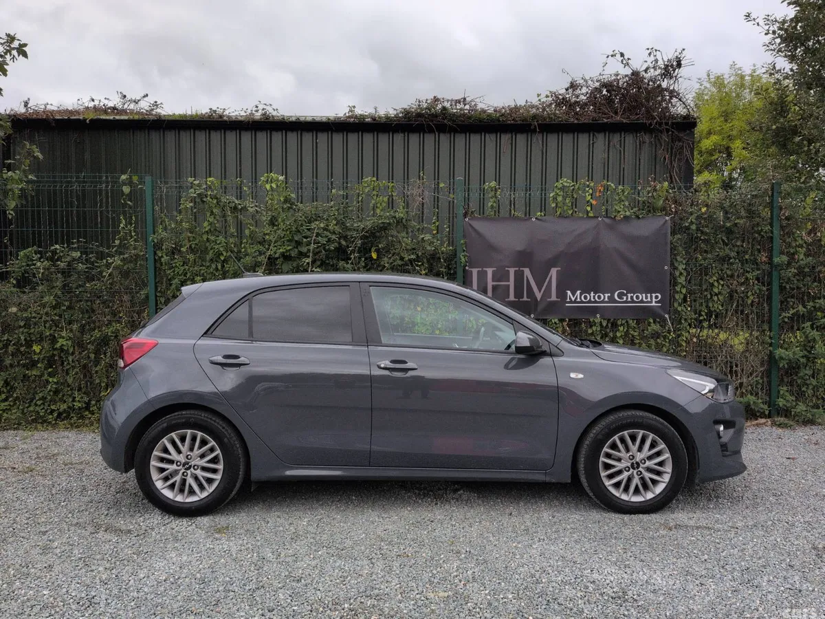 Kia Rio Hatchback, Petrol, 2022, Grey