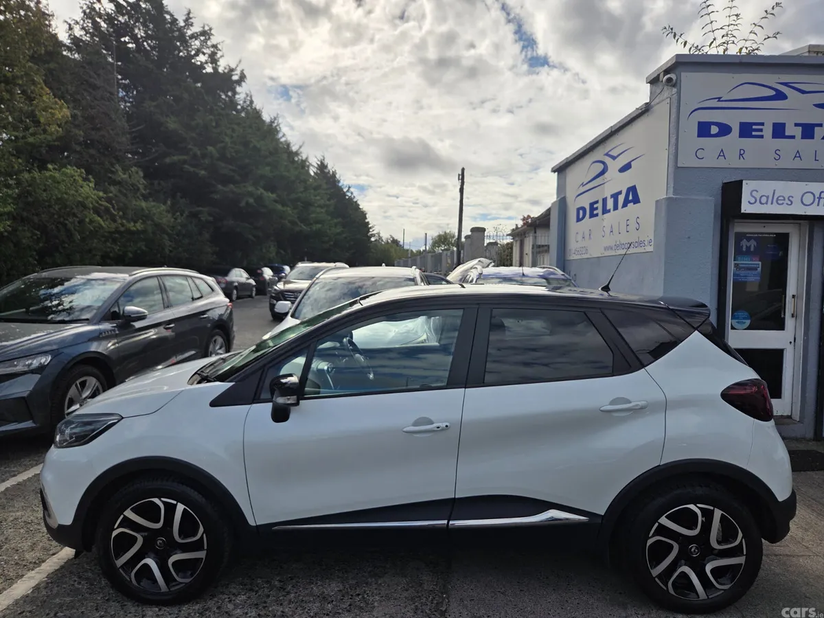 Renault Captur Hatchback, Petrol, 2020, White