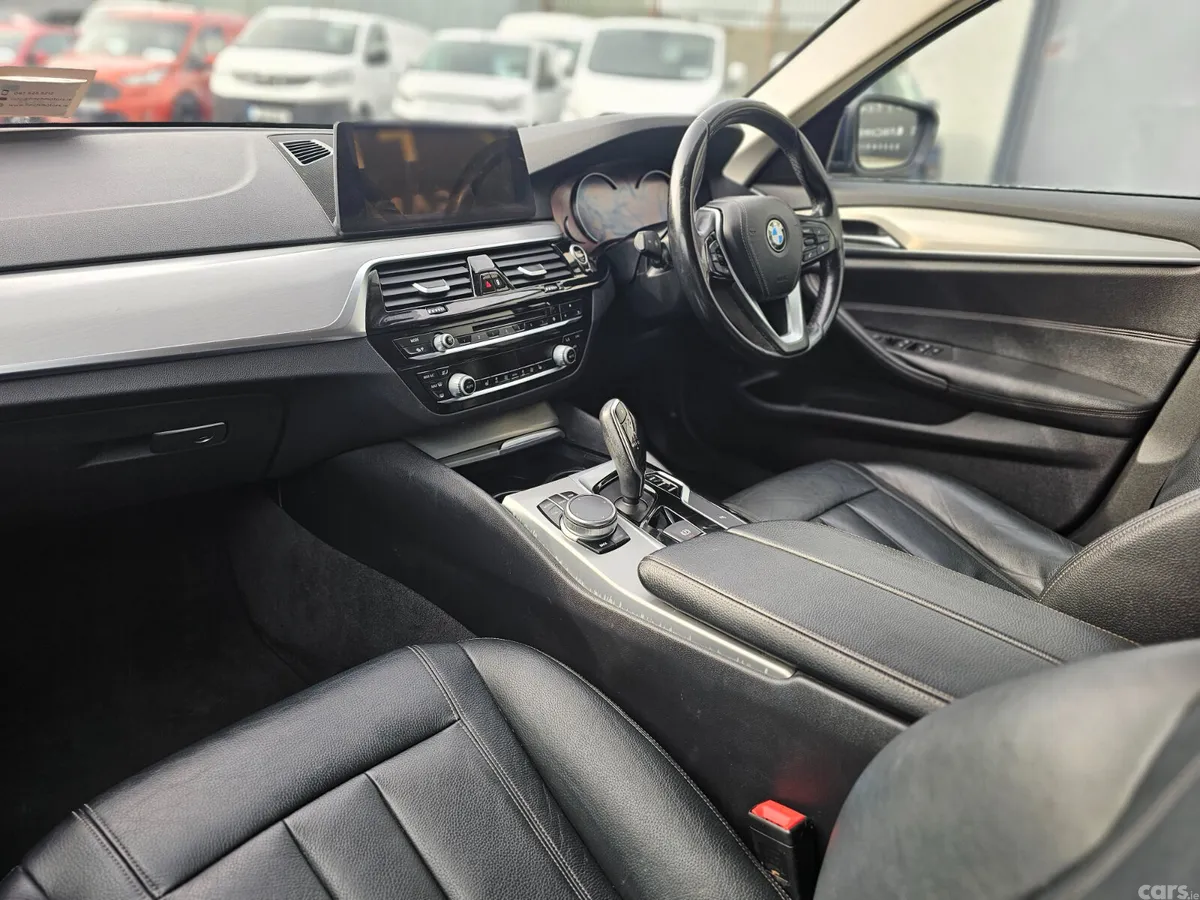 BMW 5-Series Saloon, Diesel, 2018, Blue