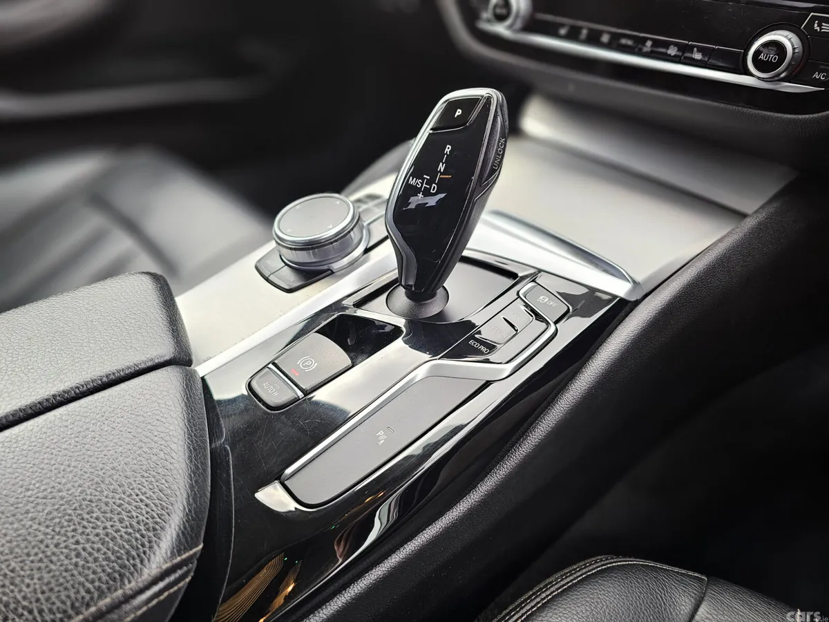 BMW 5-Series Saloon, Diesel, 2018, Blue