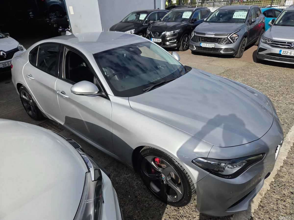 Alfa Romeo Giulia Saloon, Diesel, 2018, Silver