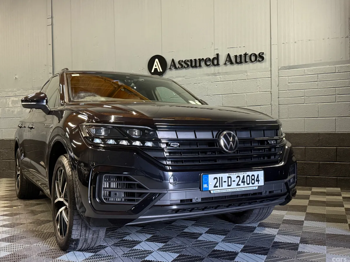Volkswagen Touareg SUV, Petrol Plug-in Hybrid, 2021, Black