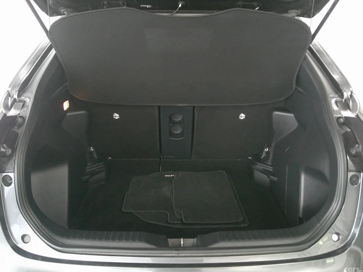 Toyota Yaris SUV, Petrol Hybrid, 2022, Grey