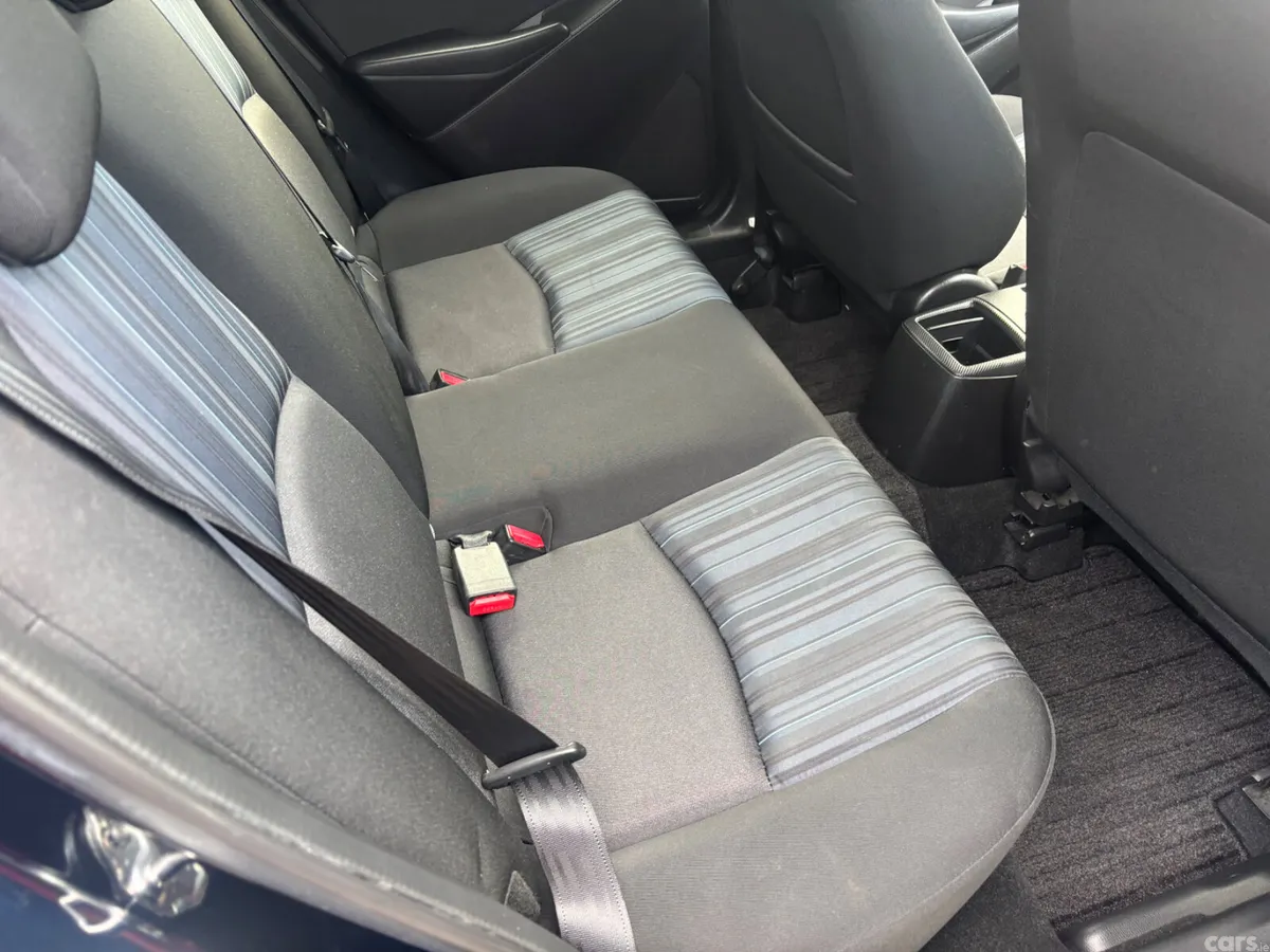 Mazda Demio Hatchback, Petrol, 2015, Blue