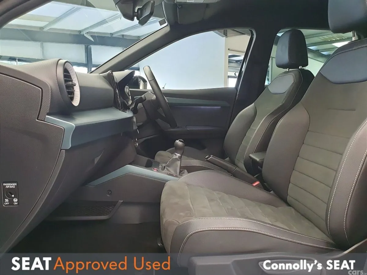 SEAT Arona SUV, Petrol, 2023, Black
