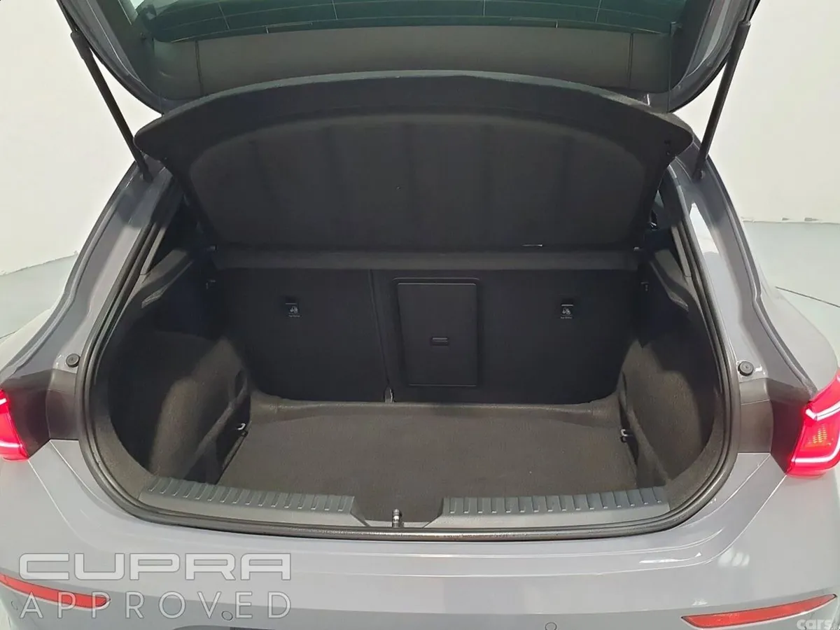 Cupra Leon Hatchback, Diesel, 2024, Grey