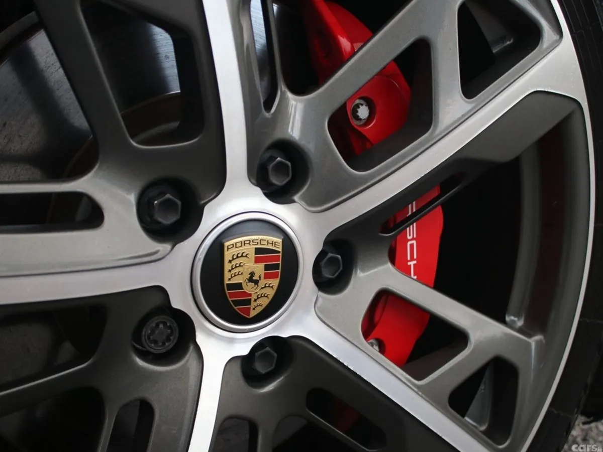 Porsche Taycan Estate, Electric, 2024, Blue