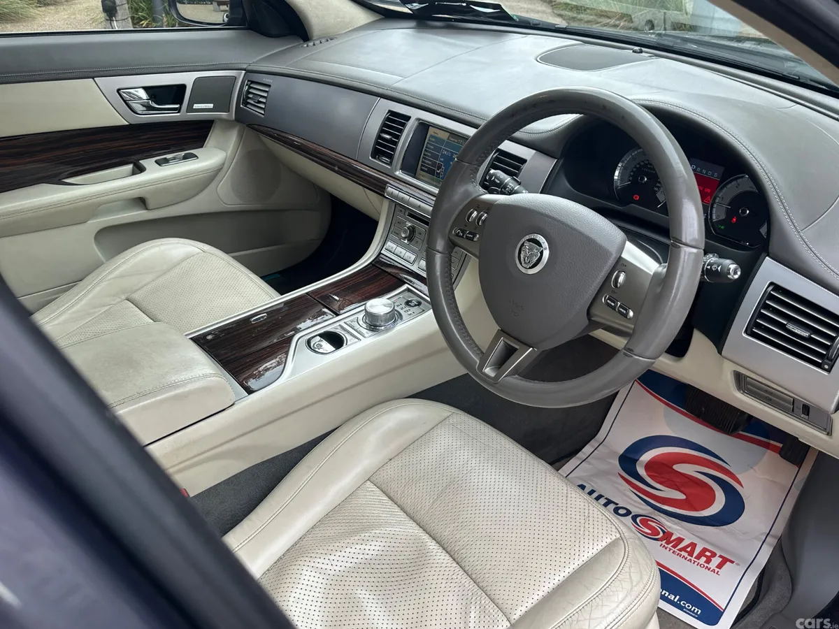 Jaguar XF Saloon, Diesel, 2009, Grey