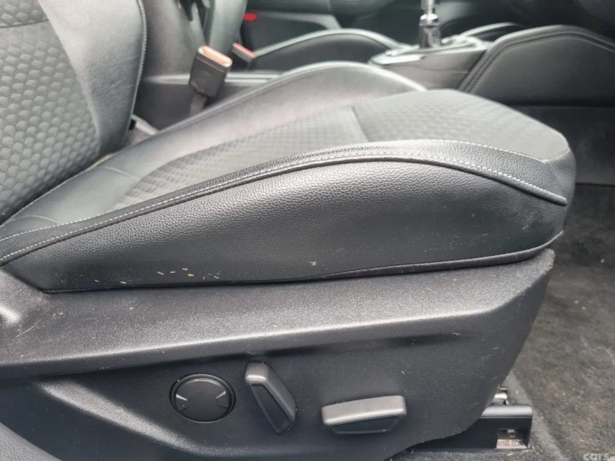 Ford Focus Hatchback, Diesel, 2019, Blue