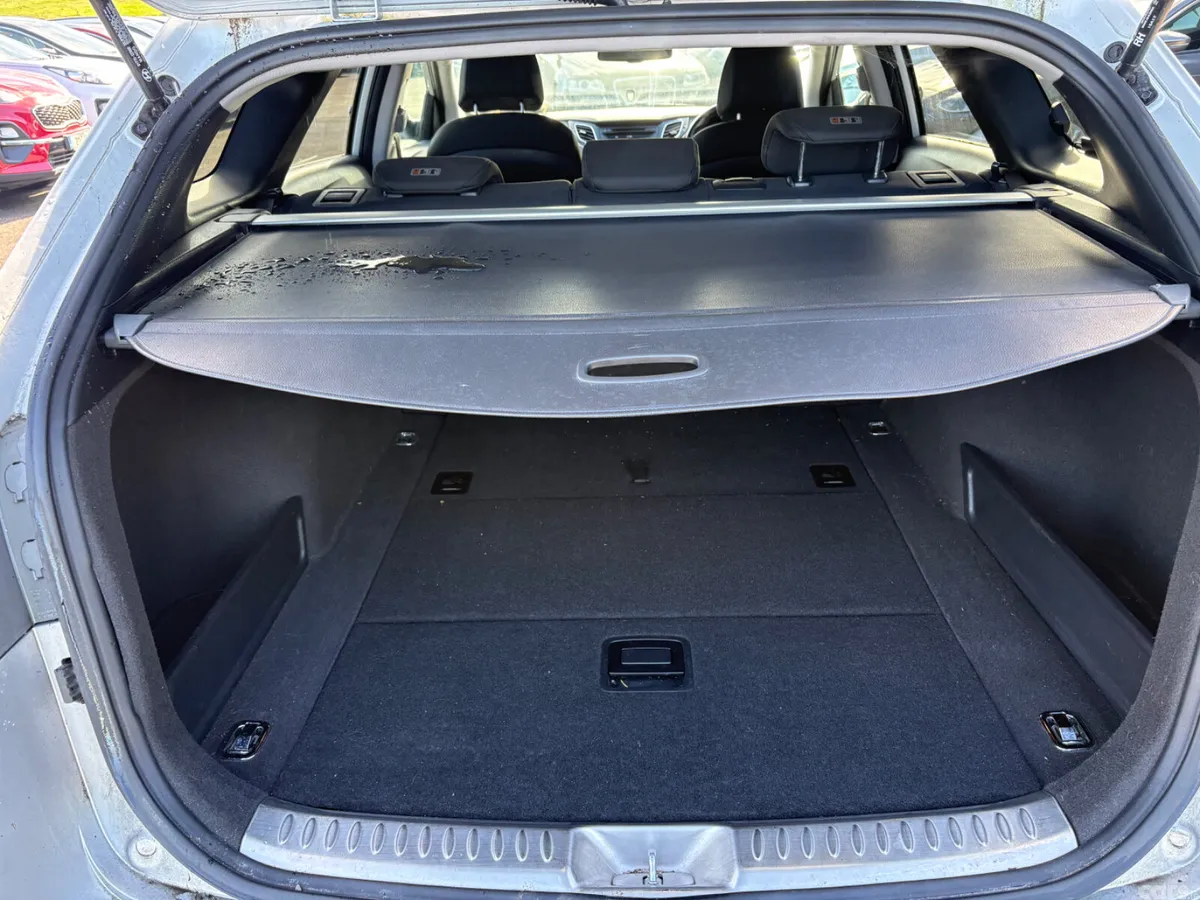 Hyundai i40 Estate, Diesel, 2015, Silver