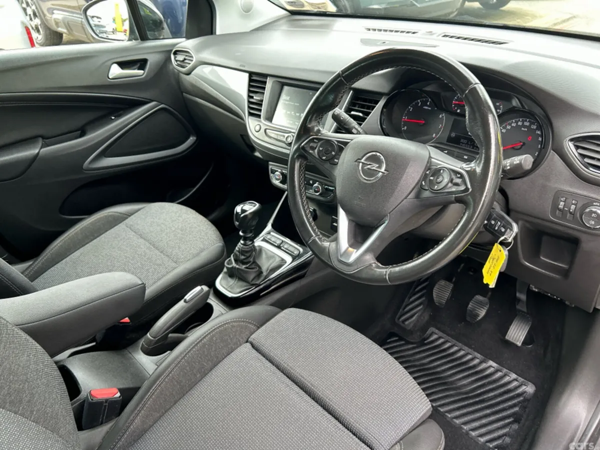 Opel Crossland MPV, Diesel, 2022, Grey
