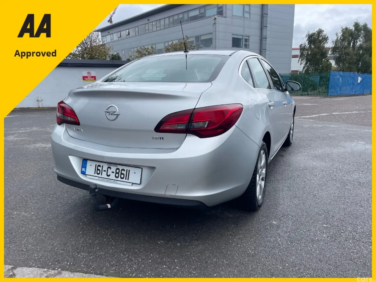 Opel Astra Saloon, Diesel, 2016, Silver