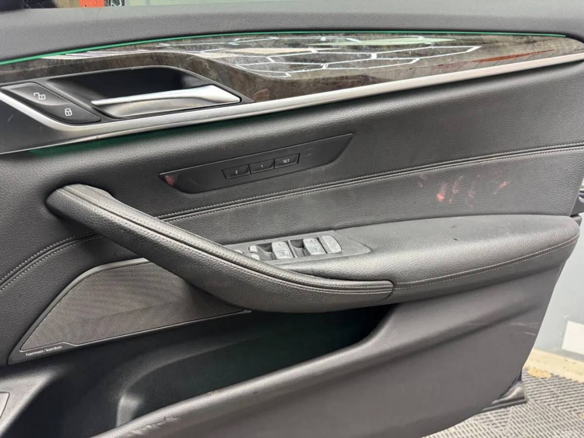 BMW 5-Series Saloon, Petrol, 2018, Blue