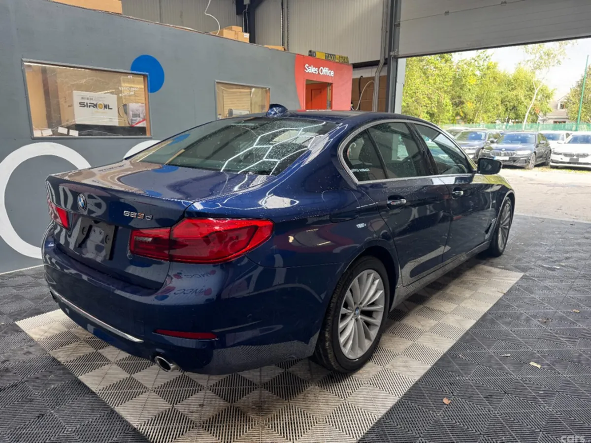 BMW 5-Series Saloon, Diesel, 2017, Blue