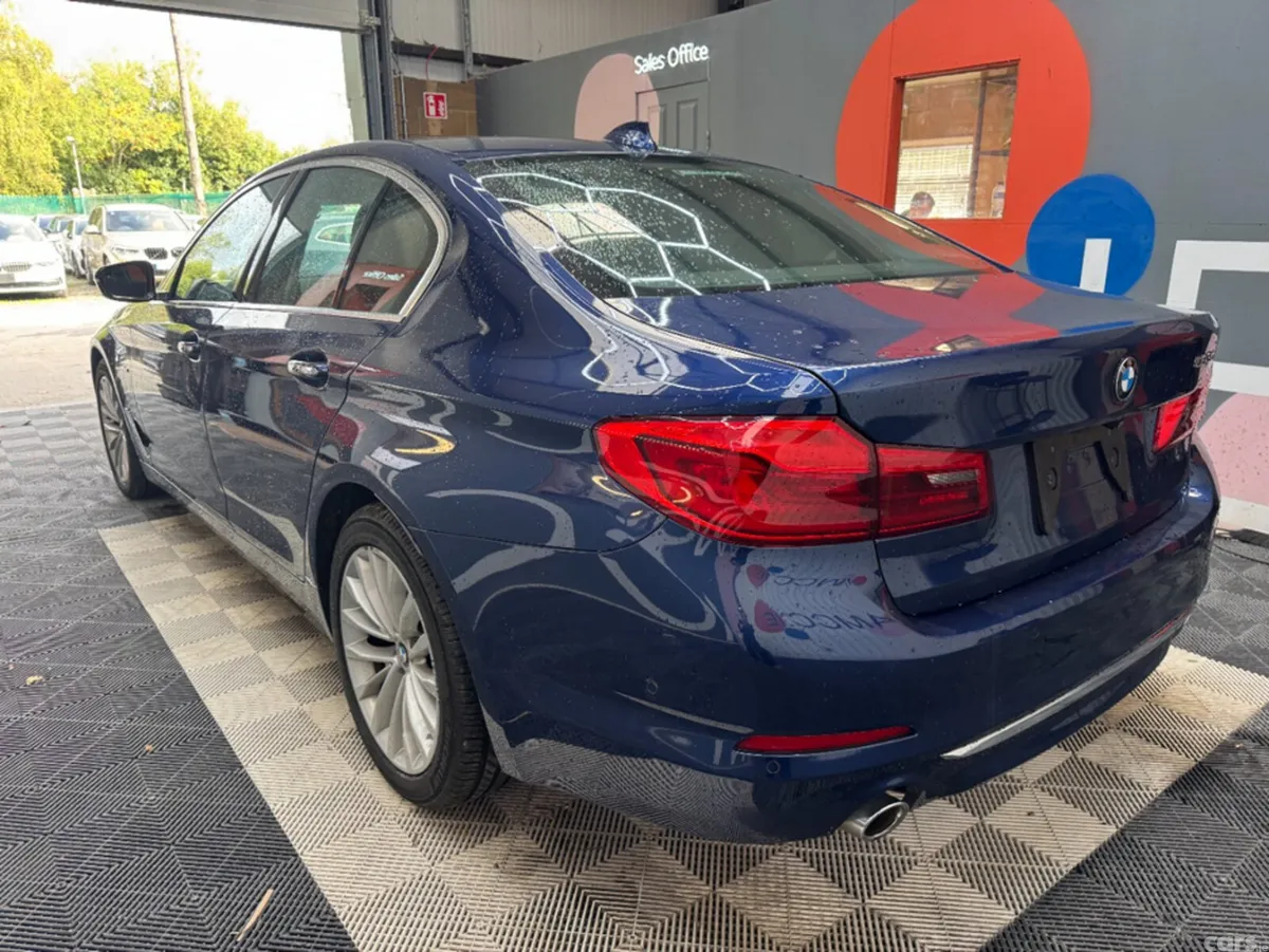 BMW 5-Series Saloon, Diesel, 2017, Blue