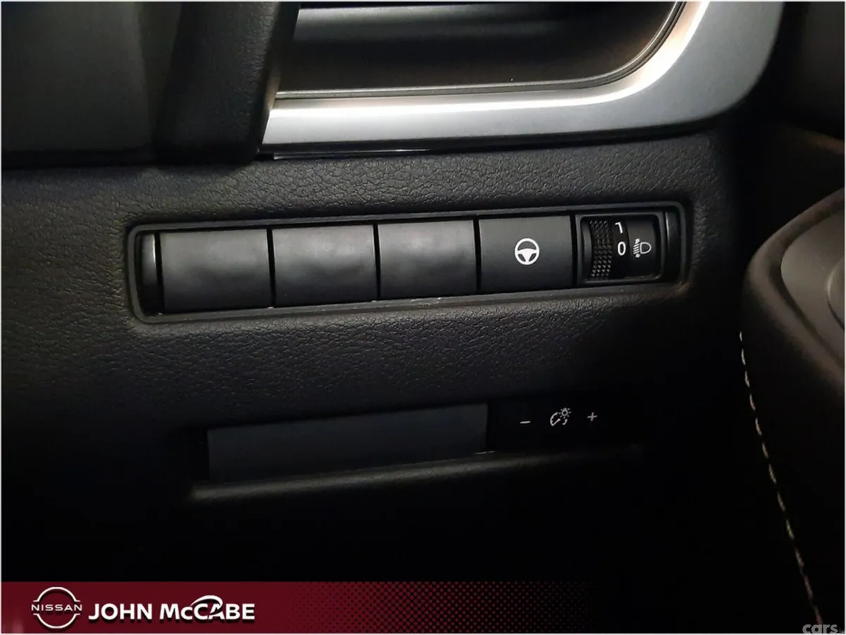 Nissan Qashqai MPV, Petrol Hybrid, 2025, Black
