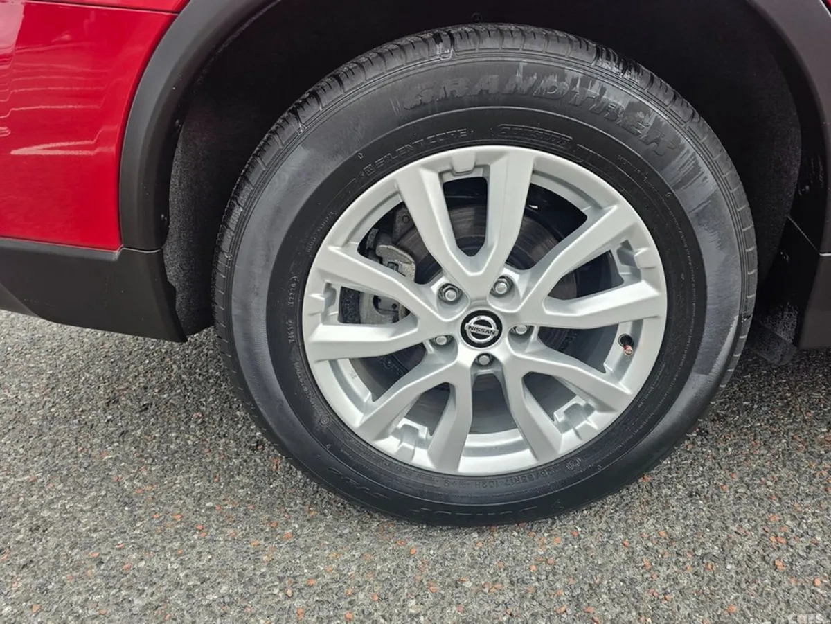 Nissan X-Trail SUV, Petrol, 2020, Red