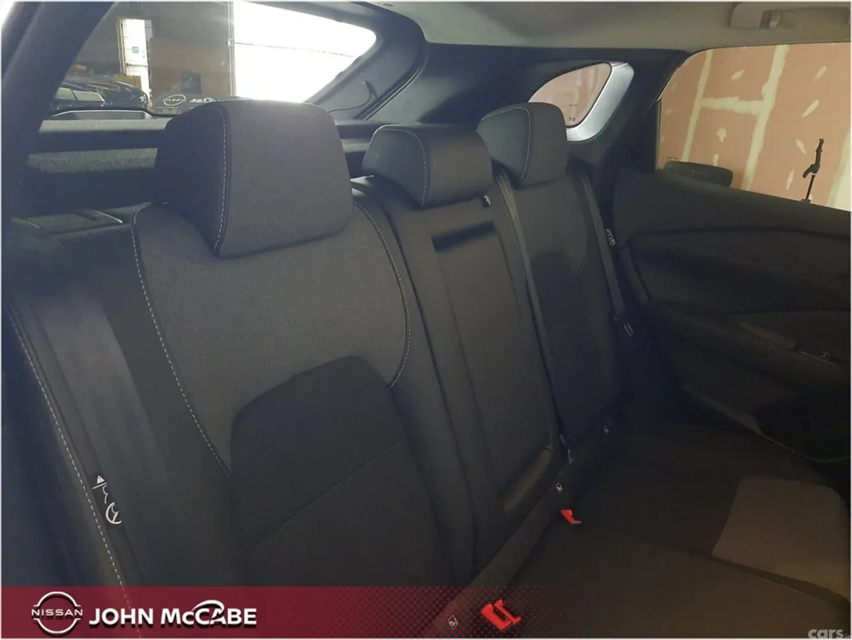 Nissan Qashqai MPV, Petrol Hybrid, 2025, Black