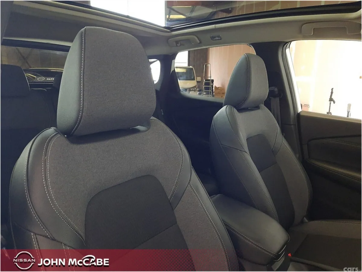 Nissan Qashqai MPV, Petrol Hybrid, 2025, White
