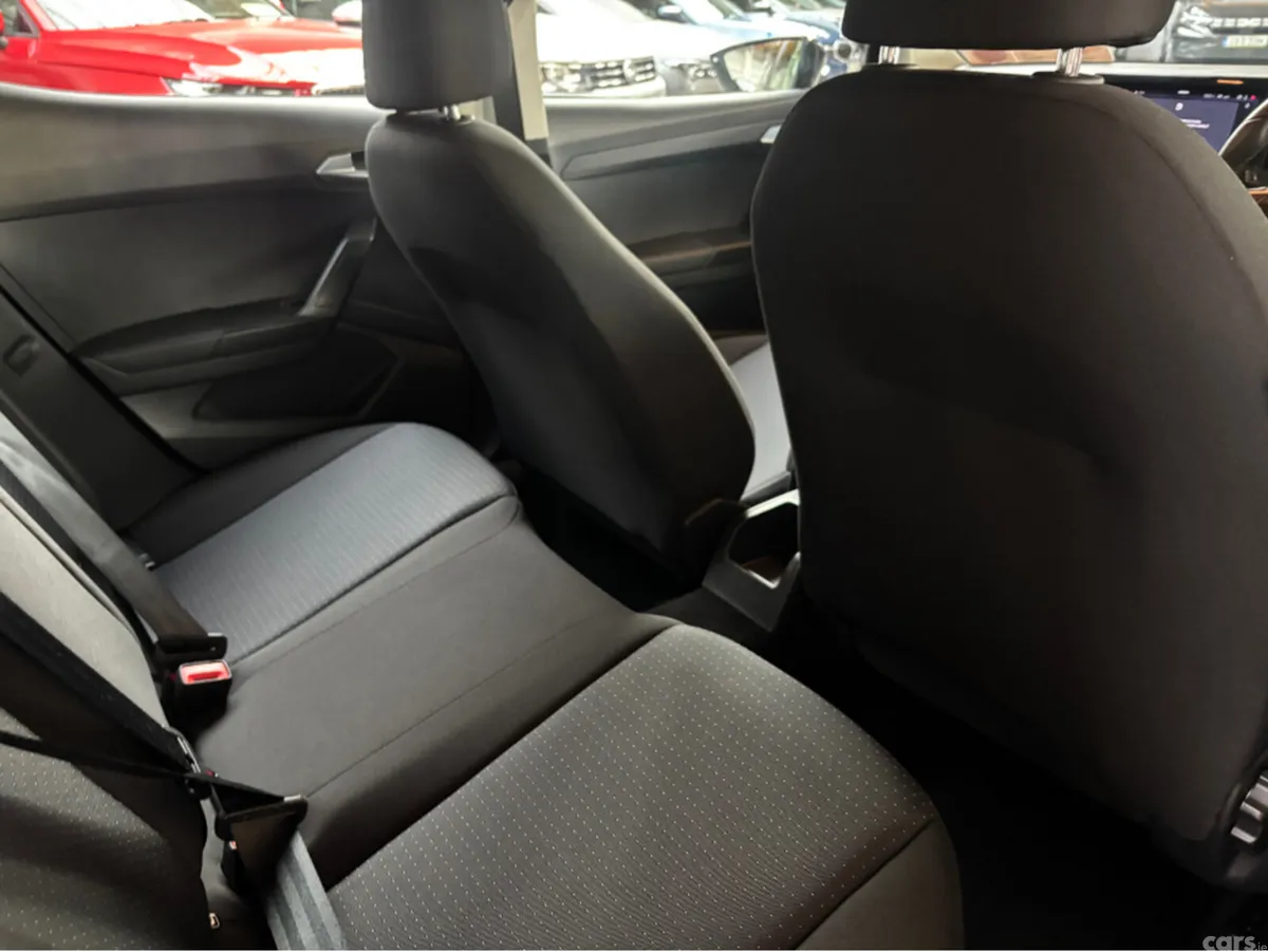 SEAT Arona Hatchback, Petrol, 2025, Black