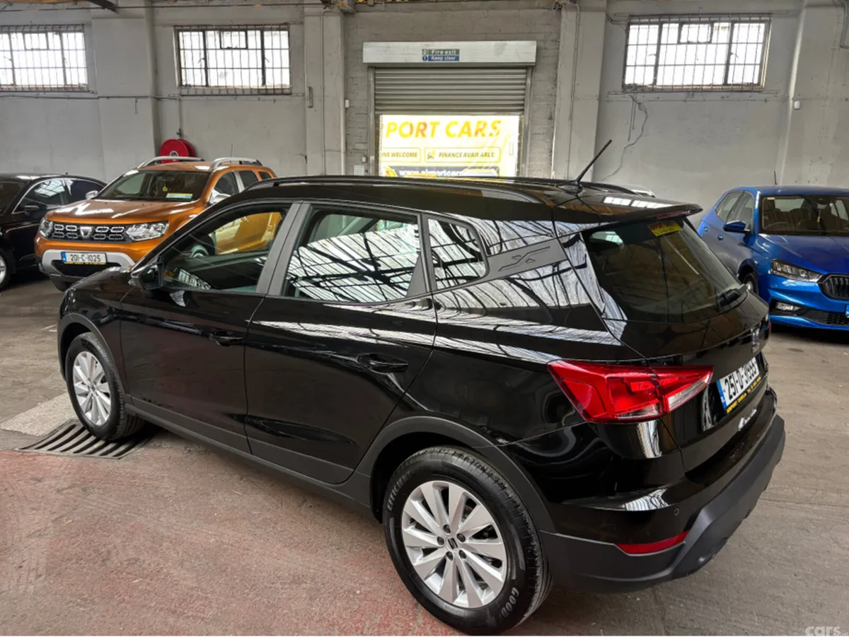 SEAT Arona Hatchback, Petrol, 2025, Black