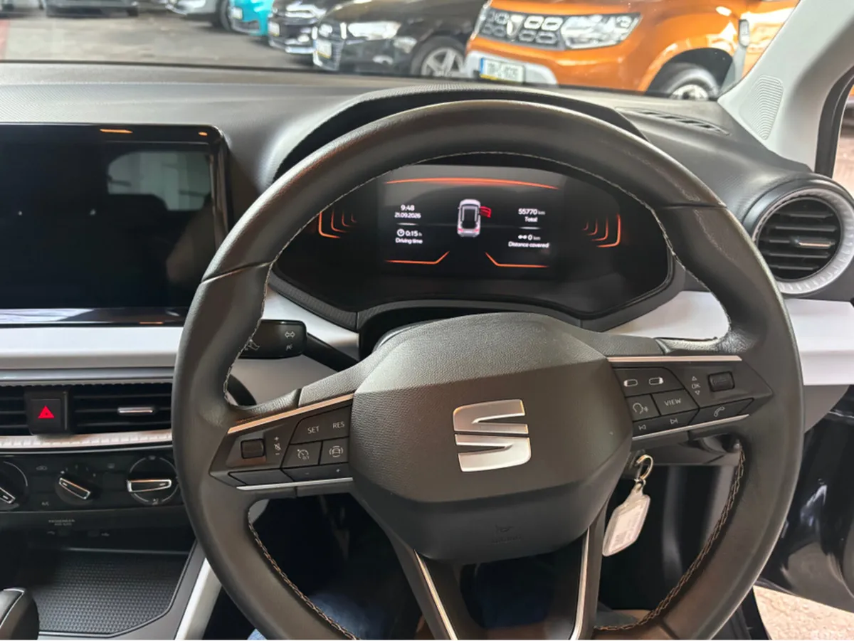 SEAT Arona Hatchback, Petrol, 2025, Black