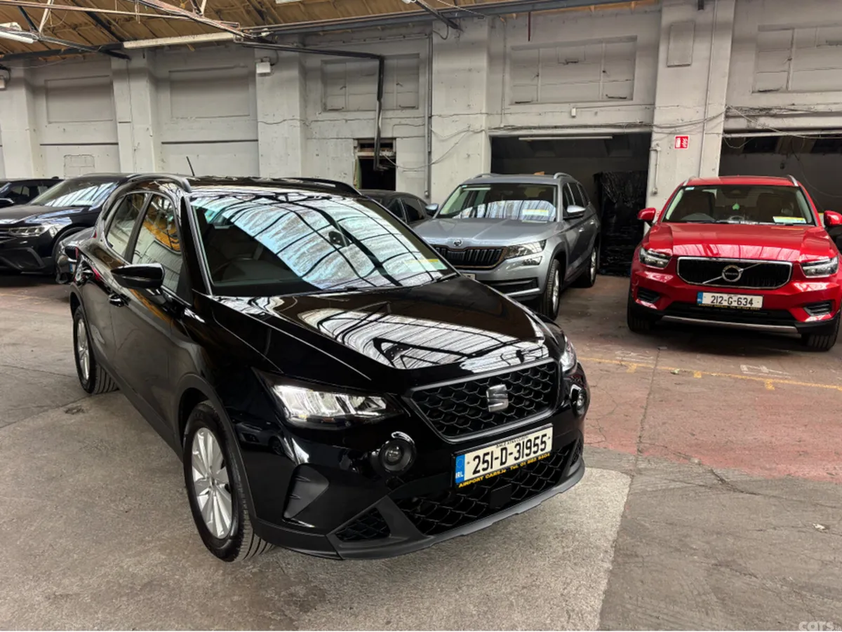 SEAT Arona Hatchback, Petrol, 2025, Black