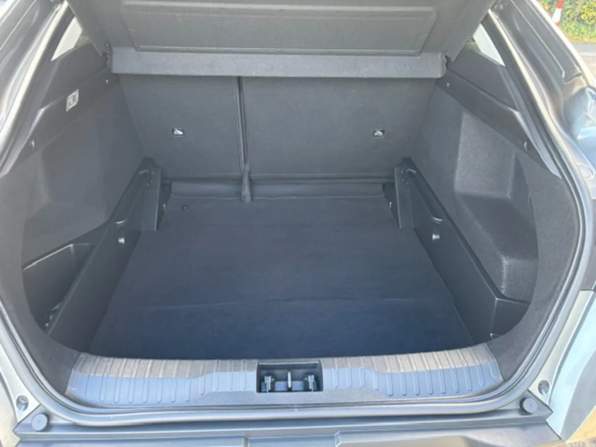 Renault Arkana Hatchback, Petrol, 2023, Grey
