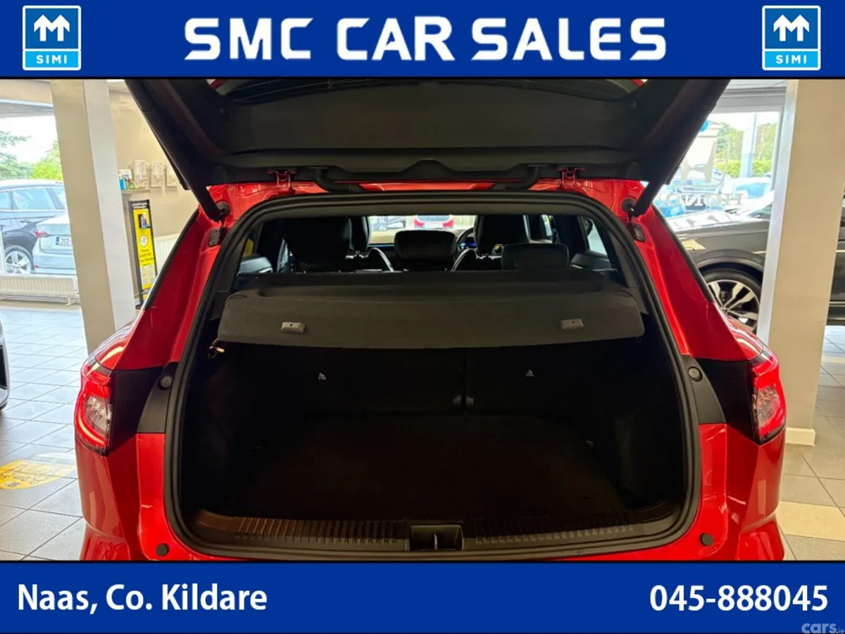 Renault Austral SUV, Petrol, 2024, Red