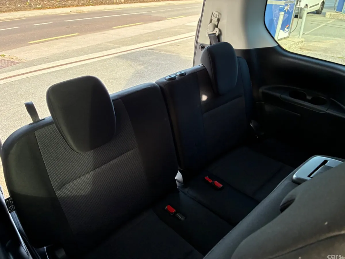 Nissan Serena MPV, Petrol, 2019, Blue