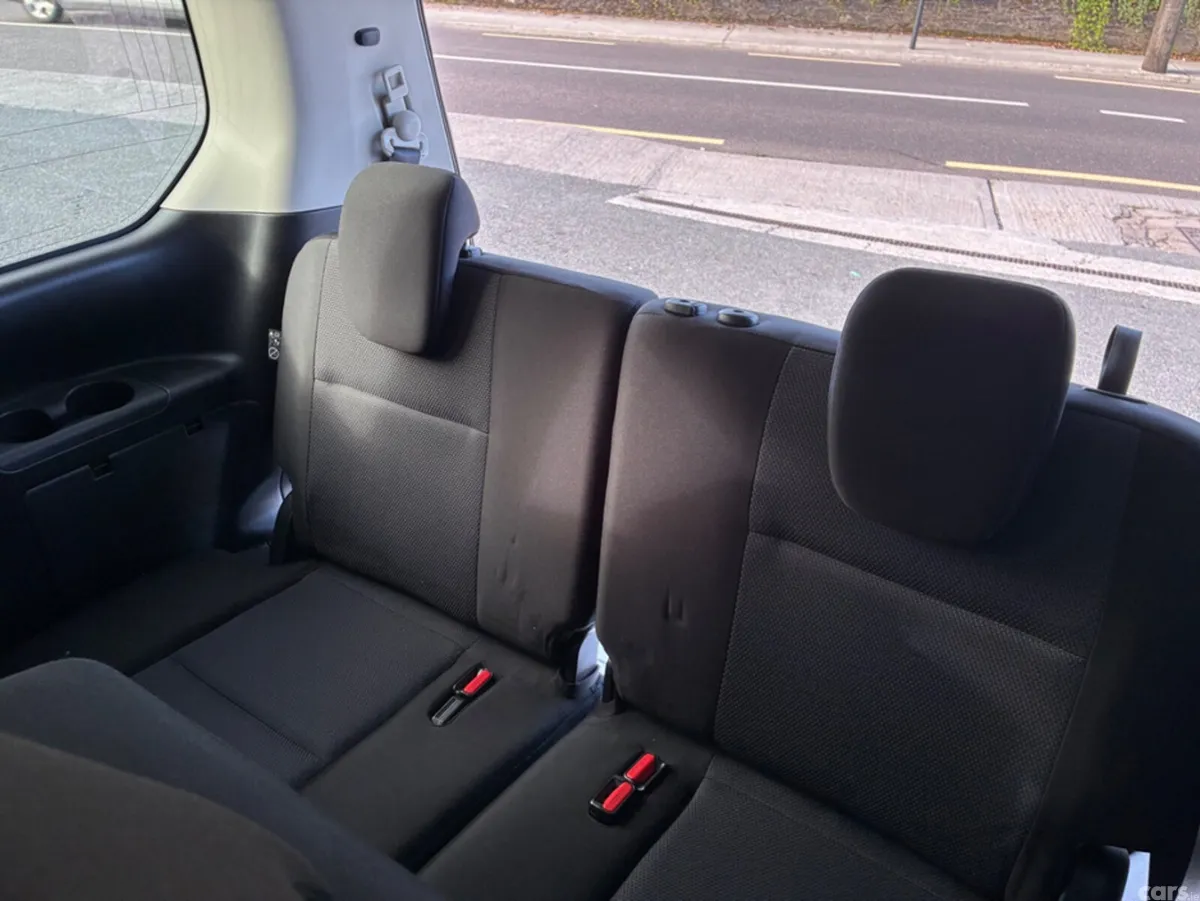 Nissan Serena MPV, Petrol, 2019, Blue