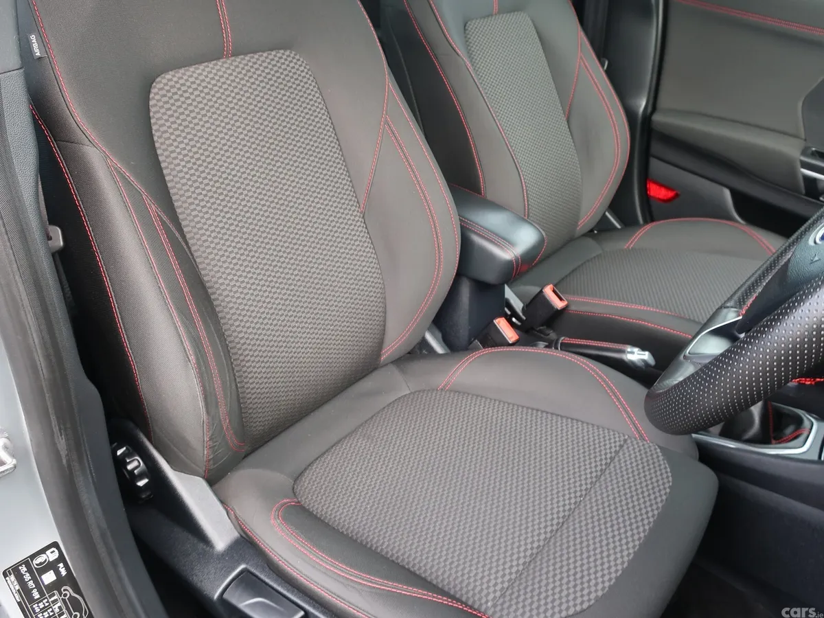 Ford Puma MPV, Petrol Hybrid, 2021, Grey