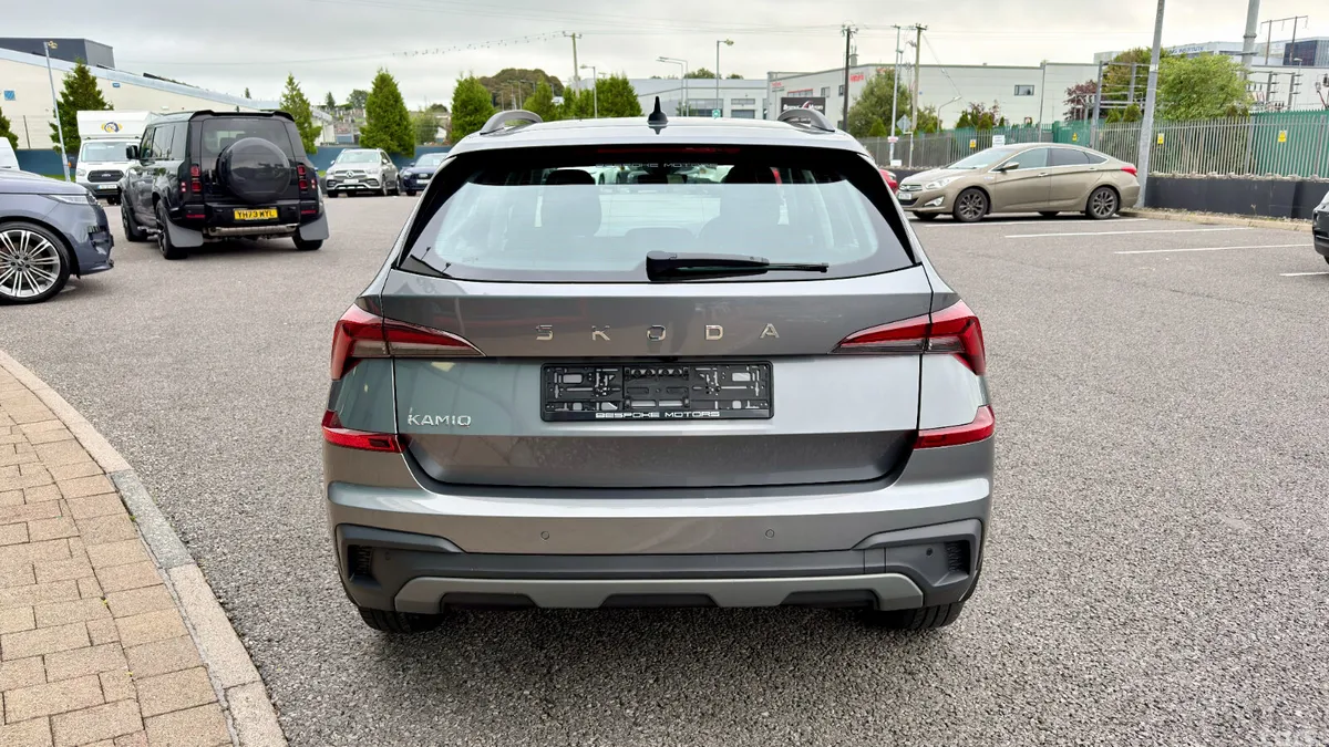 Skoda Kamiq Hatchback, Petrol, 2025, Grey