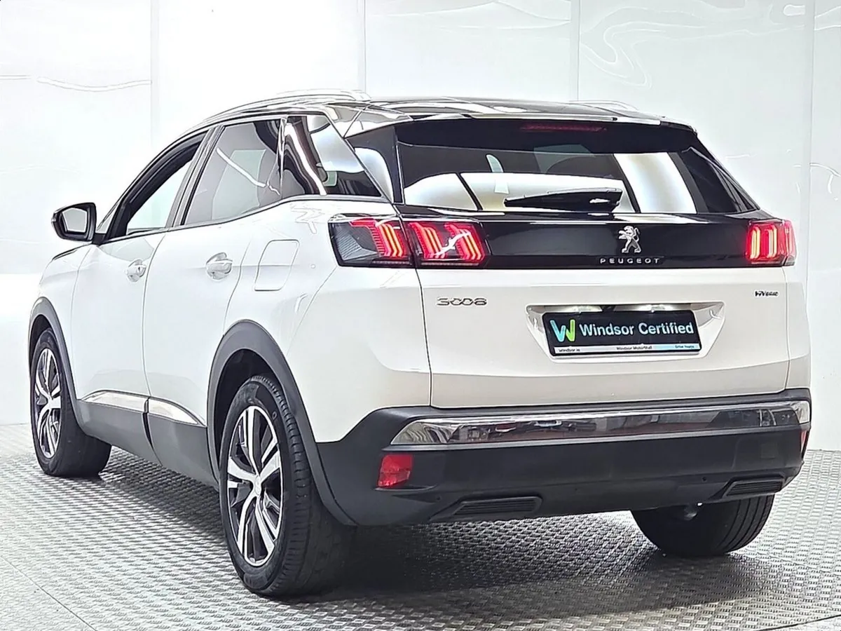 Peugeot 3008 SUV, Petrol Hybrid, 2024, White