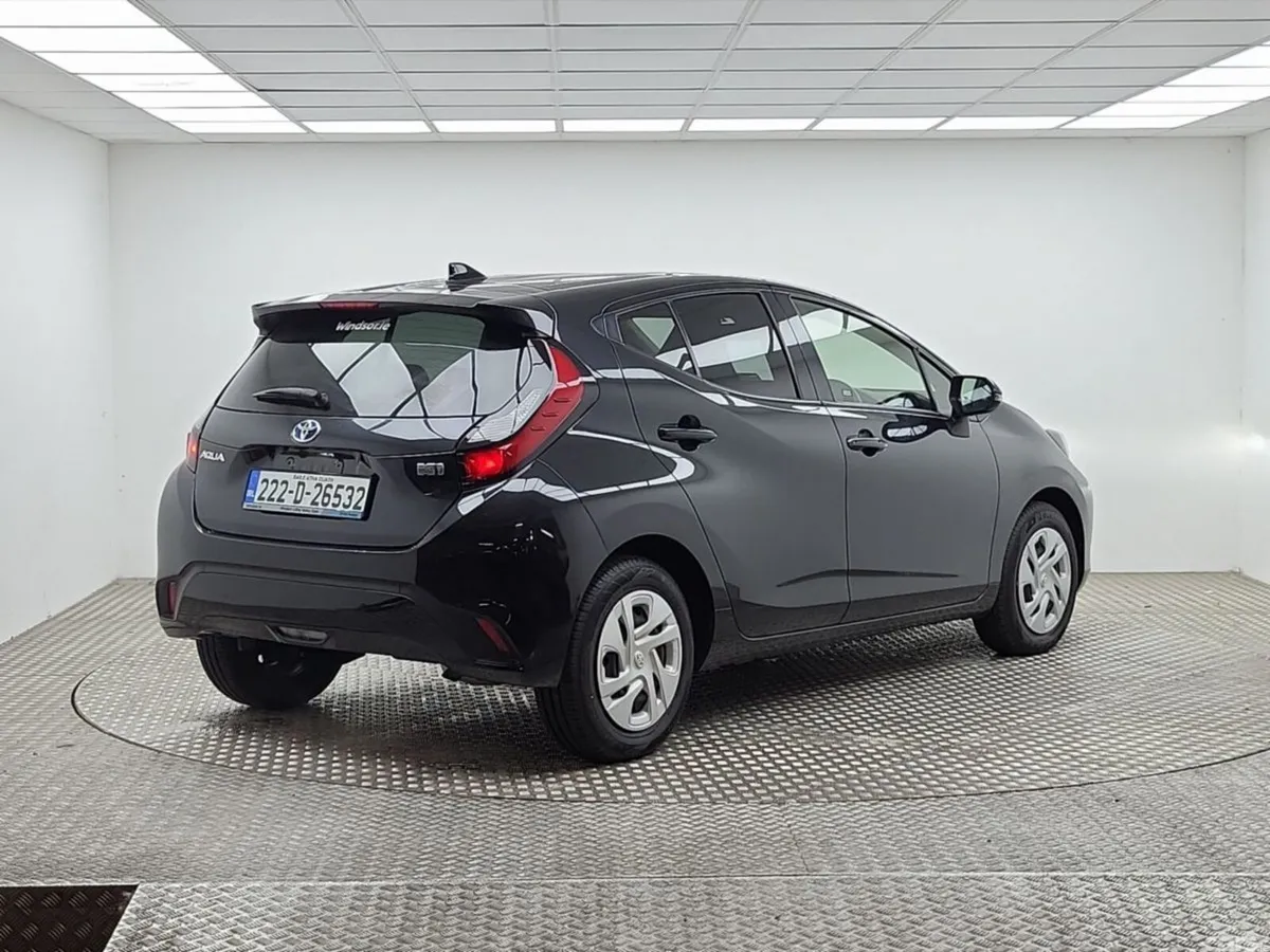 Toyota Aqua Hatchback, Petrol Hybrid, 2022, Black