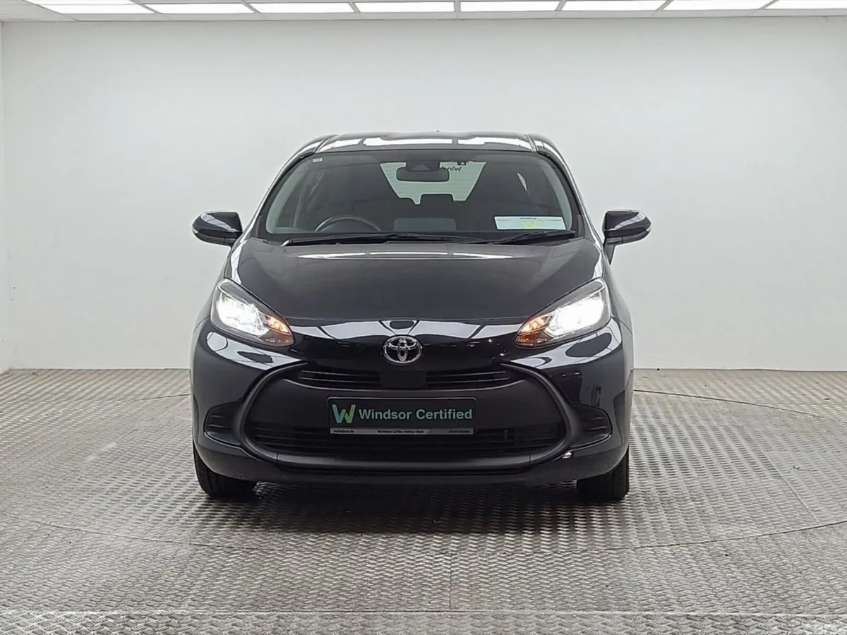 Toyota Aqua Hatchback, Petrol Hybrid, 2022, Black