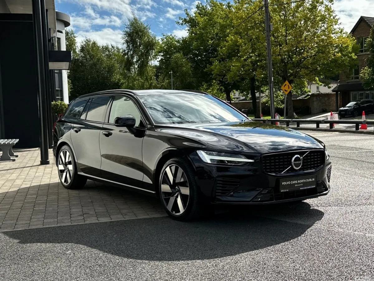 Volvo V60 Estate, Petrol Hybrid, 2026, Black
