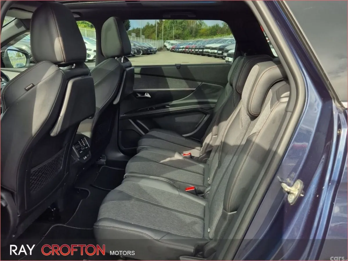 Peugeot 5008 MPV, Diesel, 2019, Blue
