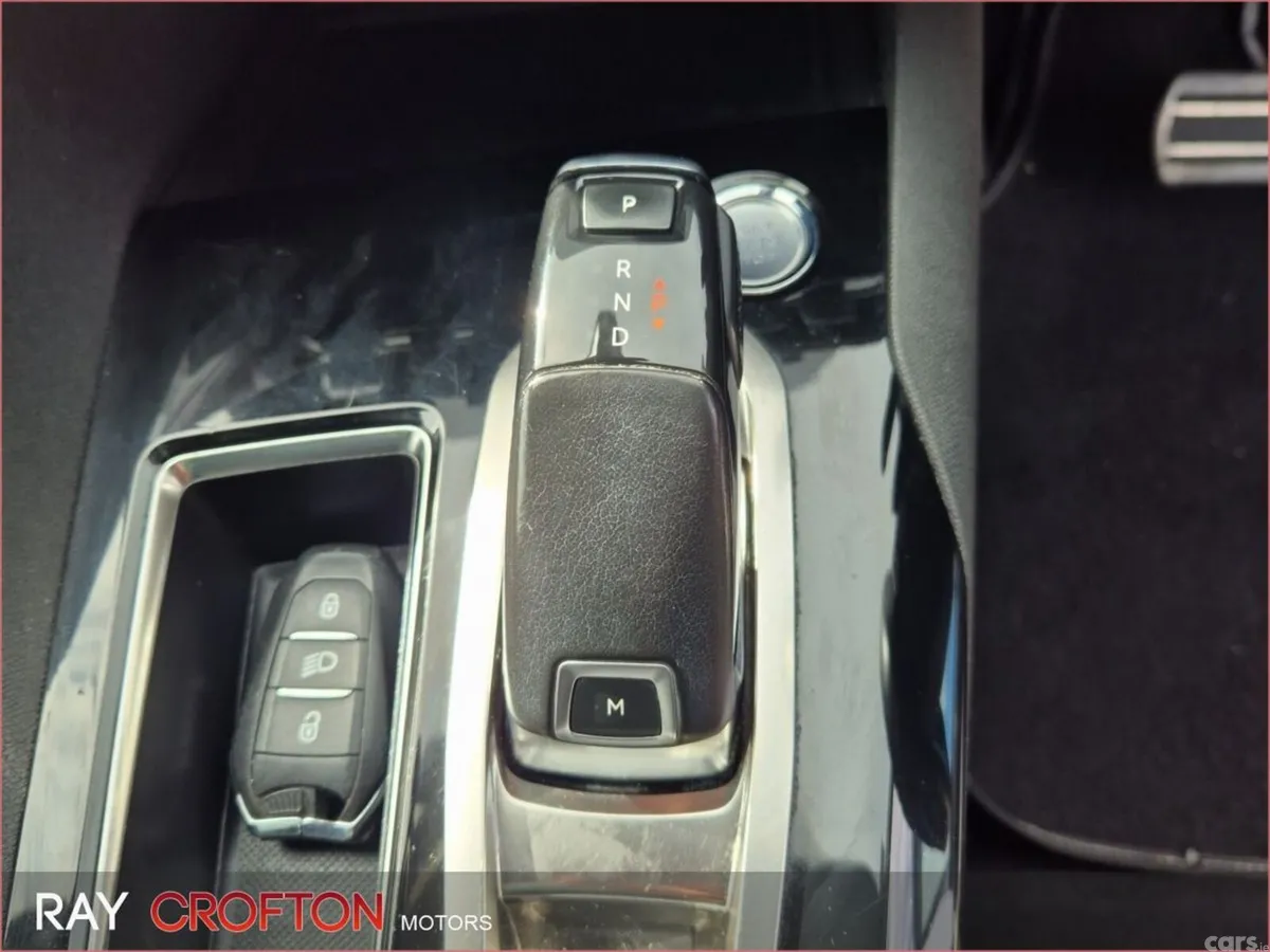 Peugeot 5008 MPV, Diesel, 2019, Blue