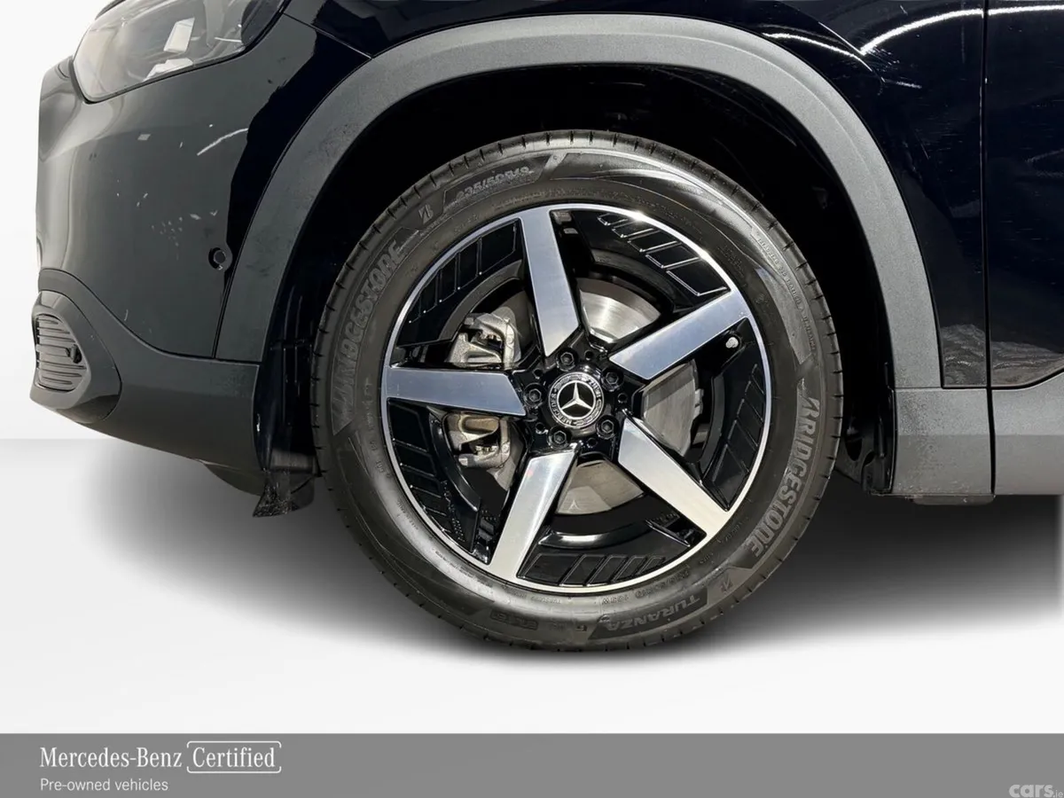 Mercedes-Benz GLB SUV, Petrol Hybrid, 2026, Black