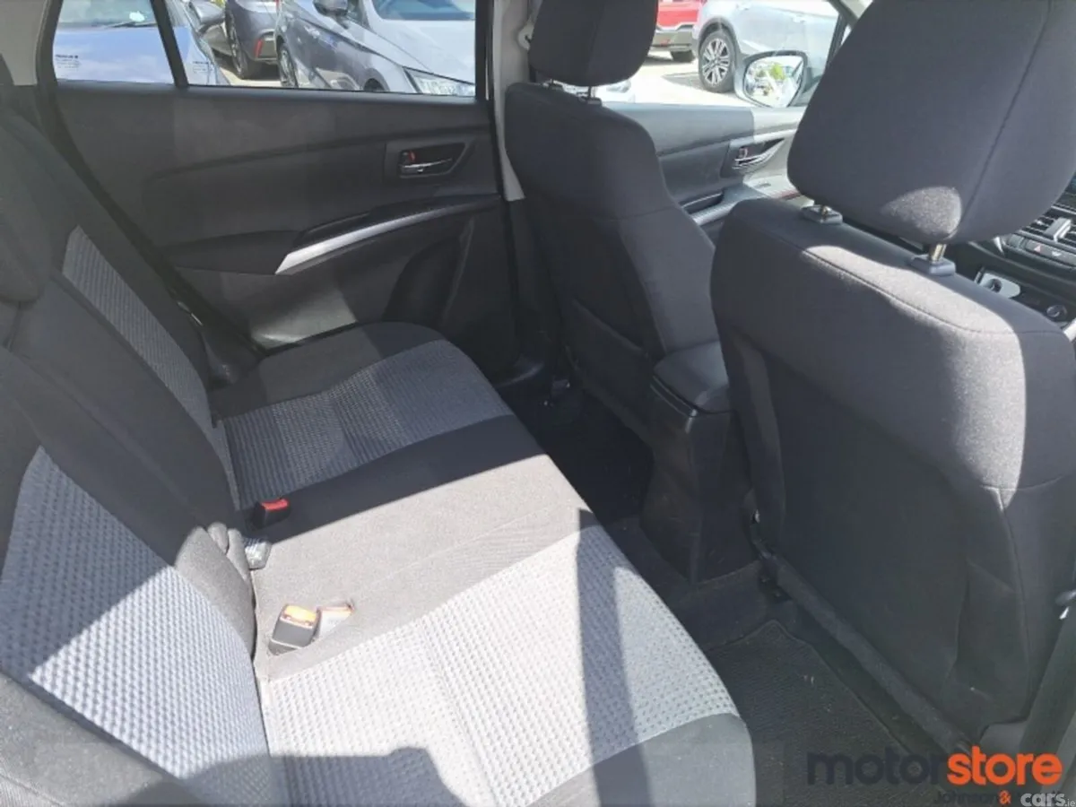 Suzuki SX4 S-Cross Hatchback, Petrol, 2024, White