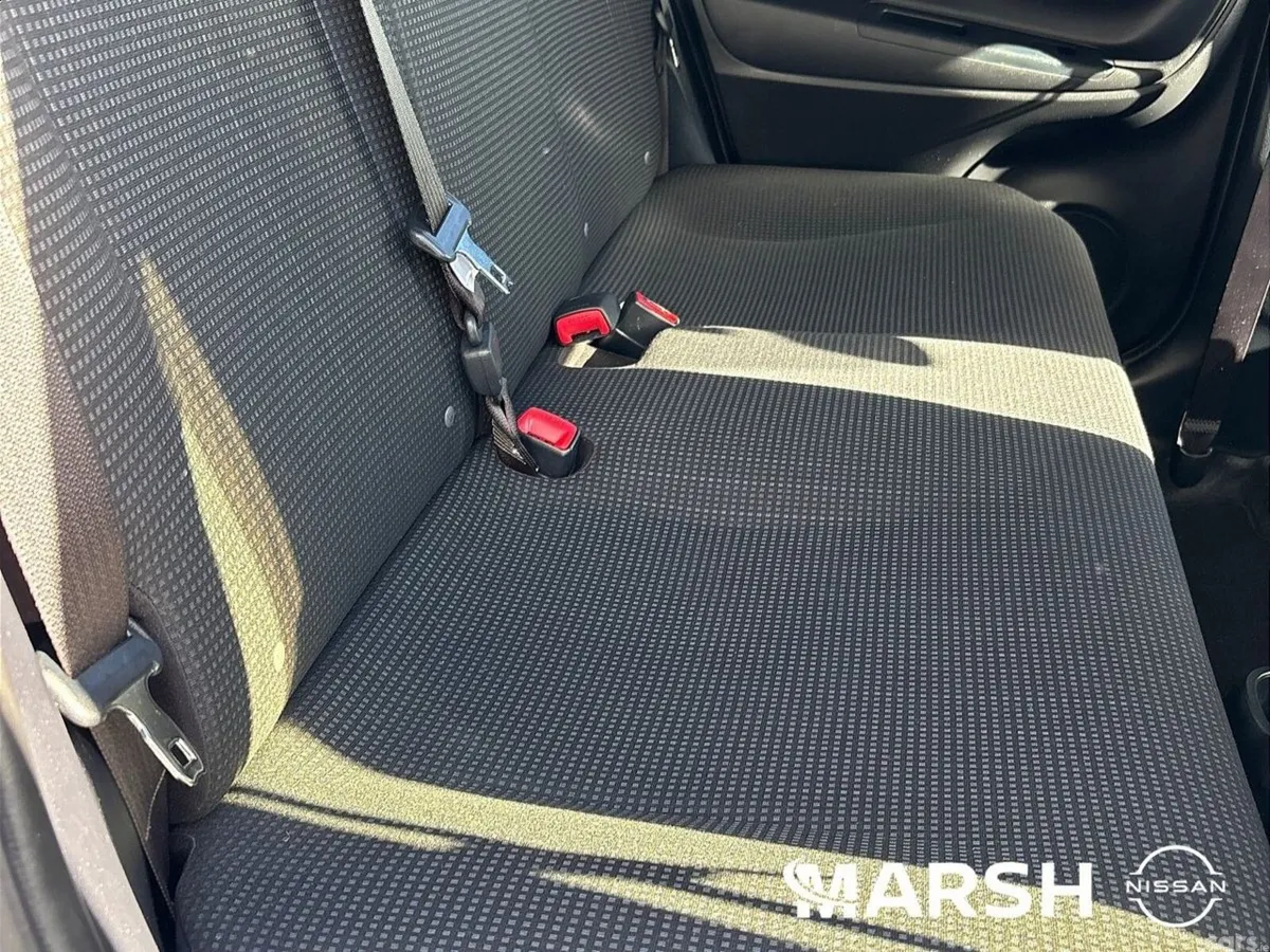 Toyota Vitz Hatchback, Petrol Hybrid, 2019, White