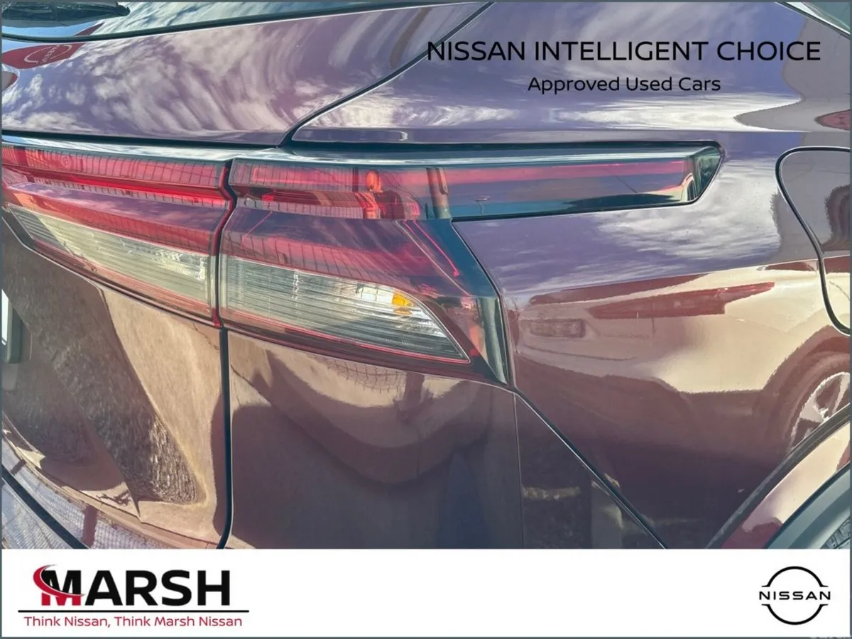 Nissan Qashqai MPV, Petrol, 2023, Red