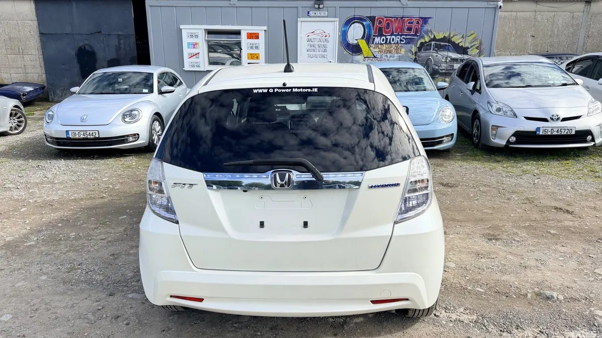 Honda Fit Hatchback, Petrol Hybrid, 2013, White