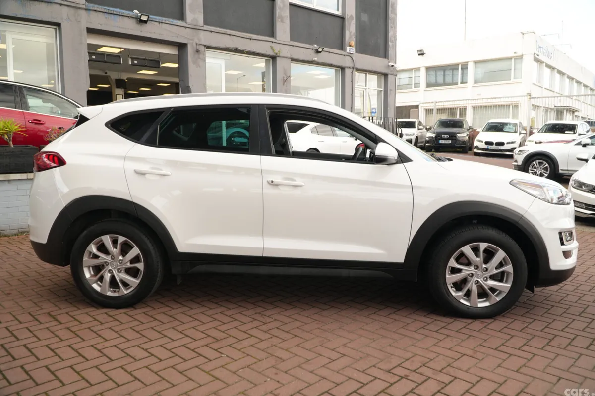 Hyundai Tucson SUV, Diesel, 2019, White