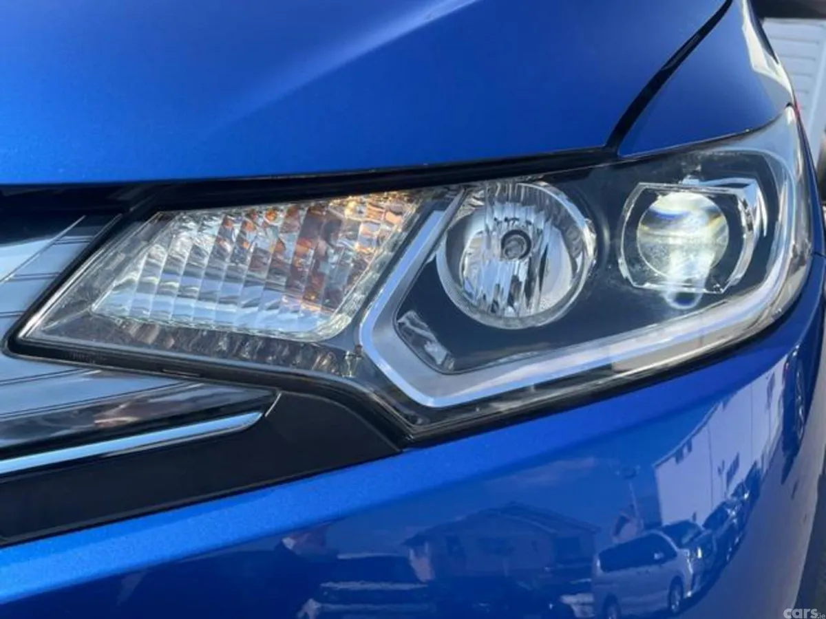 Honda Fit Hatchback, Petrol Hybrid, 2015, Blue